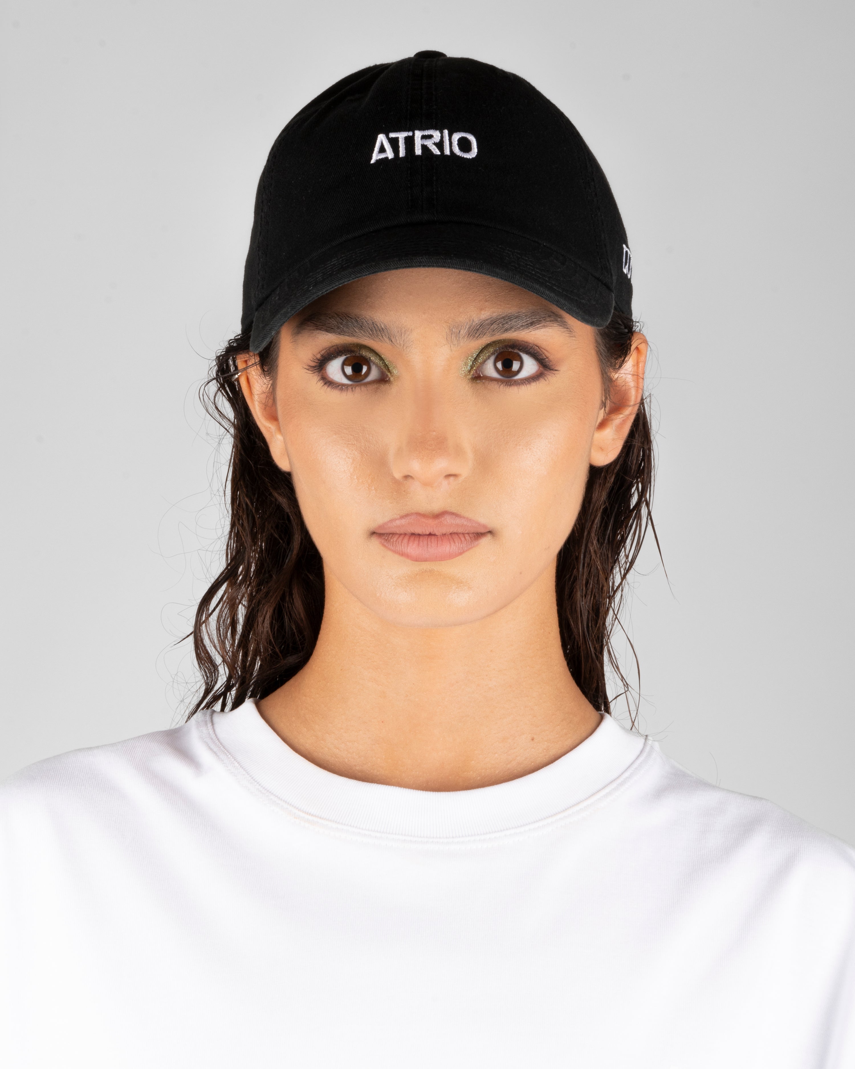 Cappello Nero con Ricamo Logo ATRIO